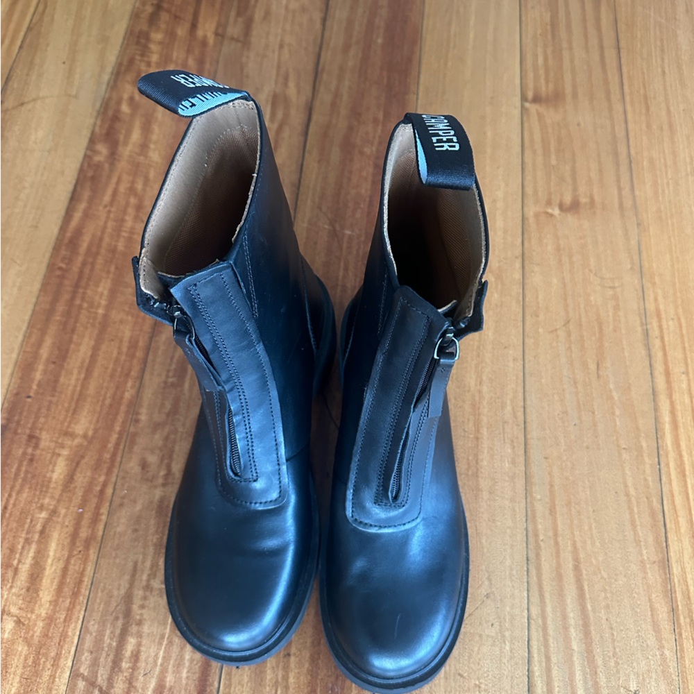 Camper Brutus Leather Front-Zip Ankle Boots – Black Platform Lug Sole (Size 40)